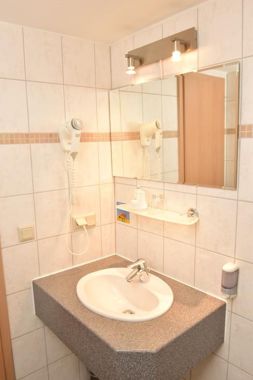 Landhotel Zur Guten Einkehr Grubschütz エクステリア 写真