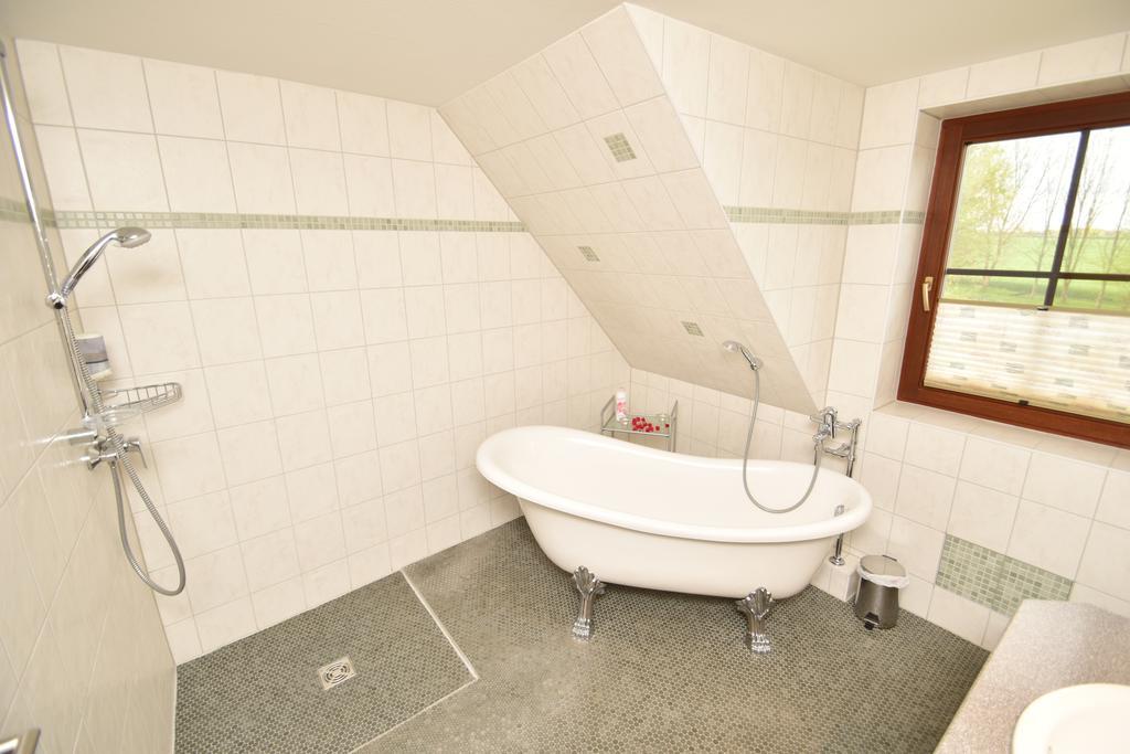 Landhotel Zur Guten Einkehr Grubschütz エクステリア 写真