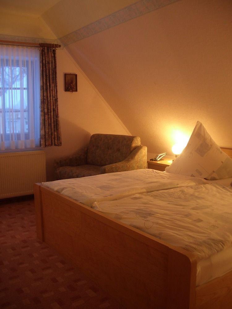 Landhotel Zur Guten Einkehr Grubschütz エクステリア 写真